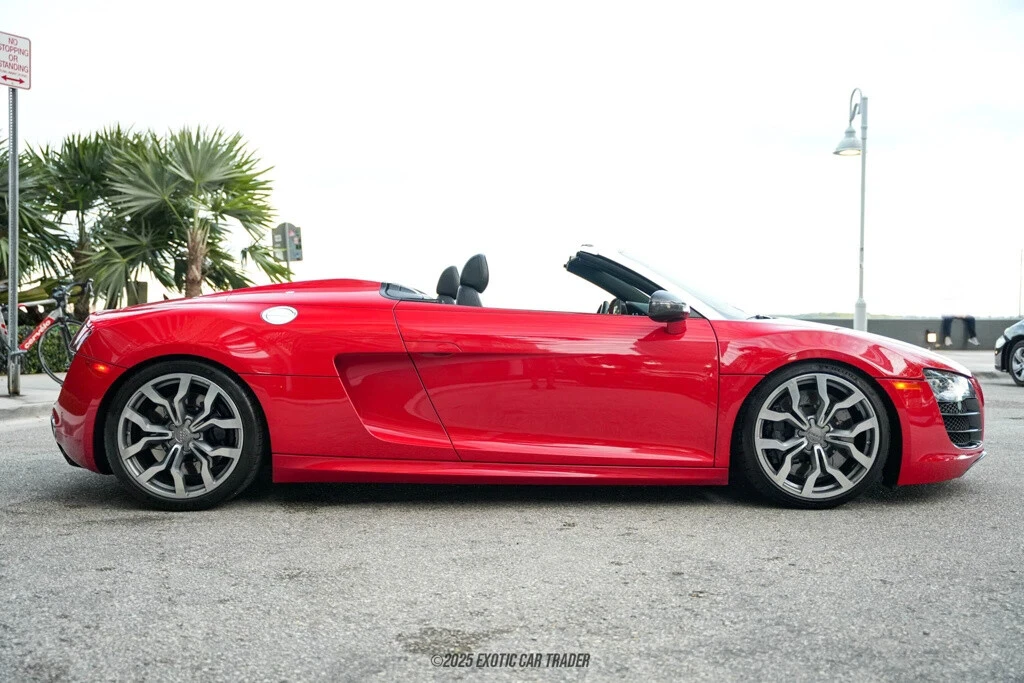 2011 Audi 42 R8 - Image 9 of 12