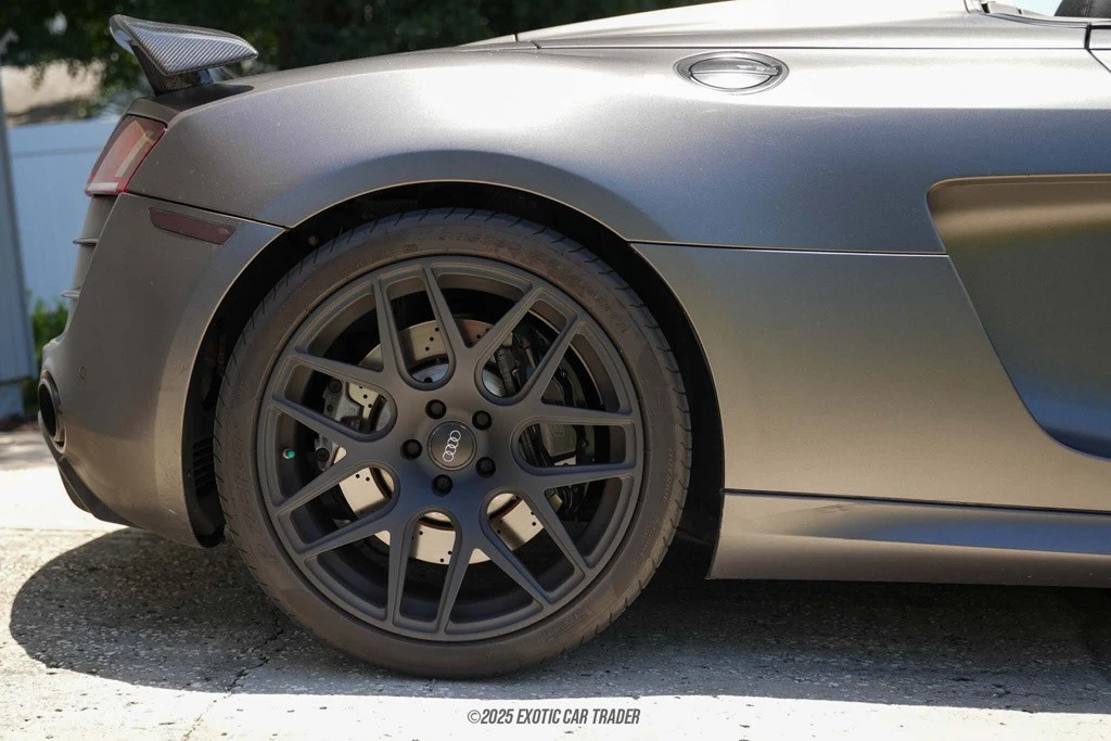 2011 Audi 42 R8 - Image 10 of 12