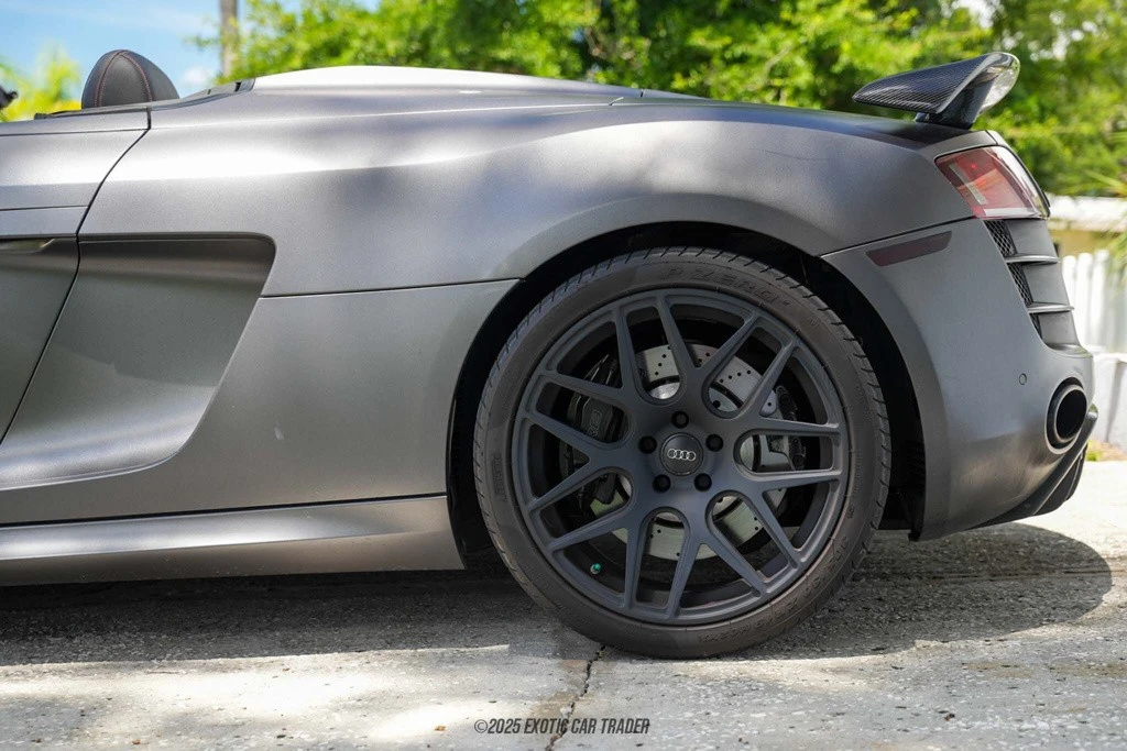 2011 Audi 42 R8 - Image 5 of 12