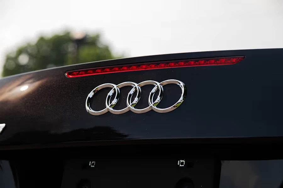 2011 Audi 42 R8 - Image 10 of 31