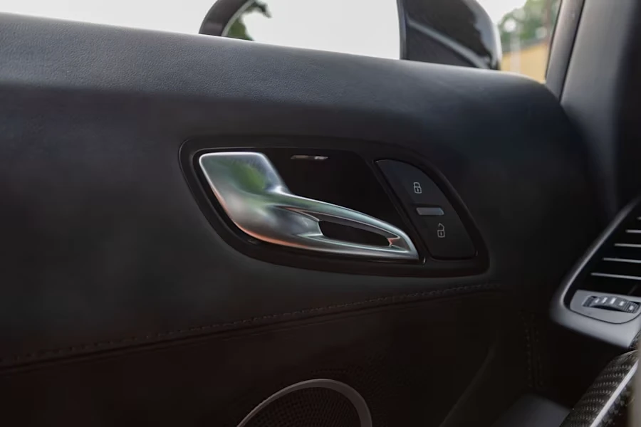 2011 Audi 42 R8 - Image 24 of 31