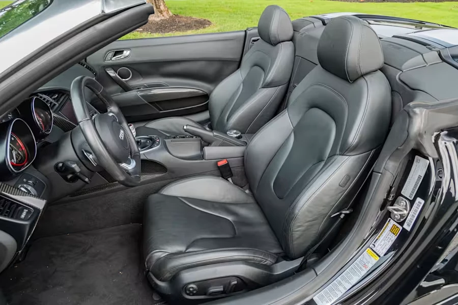 2011 Audi 42 R8 - Image 28 of 31