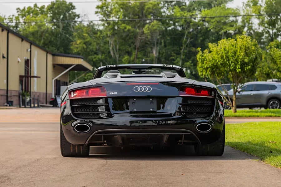 2011 Audi 42 R8 - Image 5 of 31