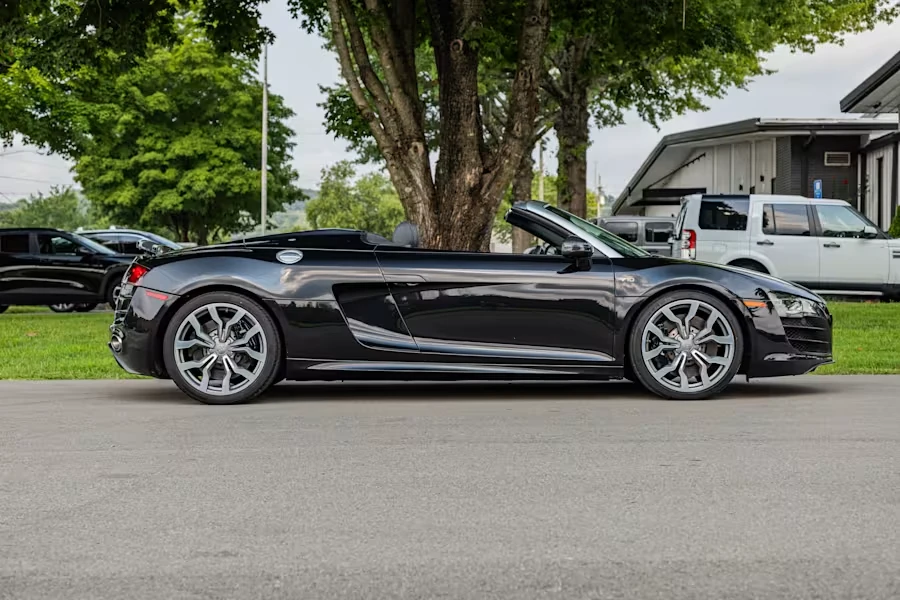 2011 Audi 42 R8 - Image 2 of 31
