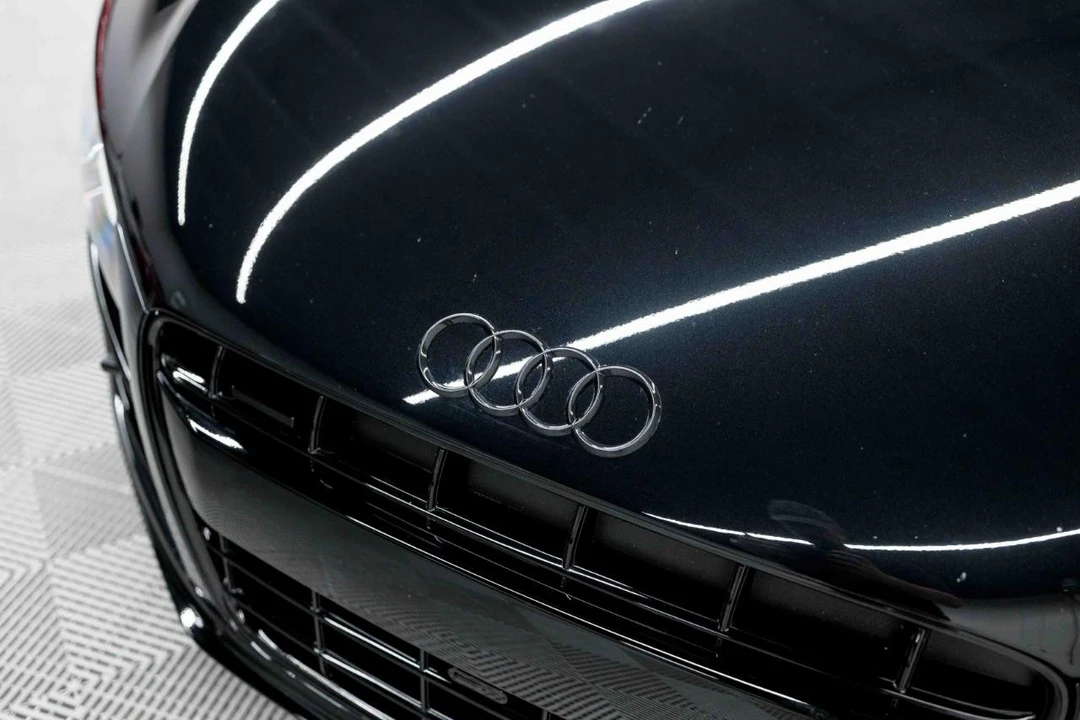 2011 Audi 42 R8 - Image 5 of 31