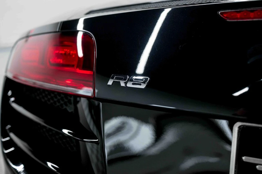 2011 Audi 42 R8 - Image 16 of 31