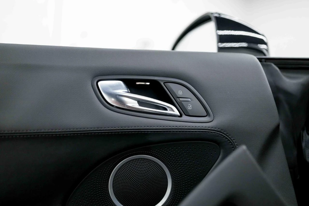 2011 Audi 42 R8 - Image 30 of 31