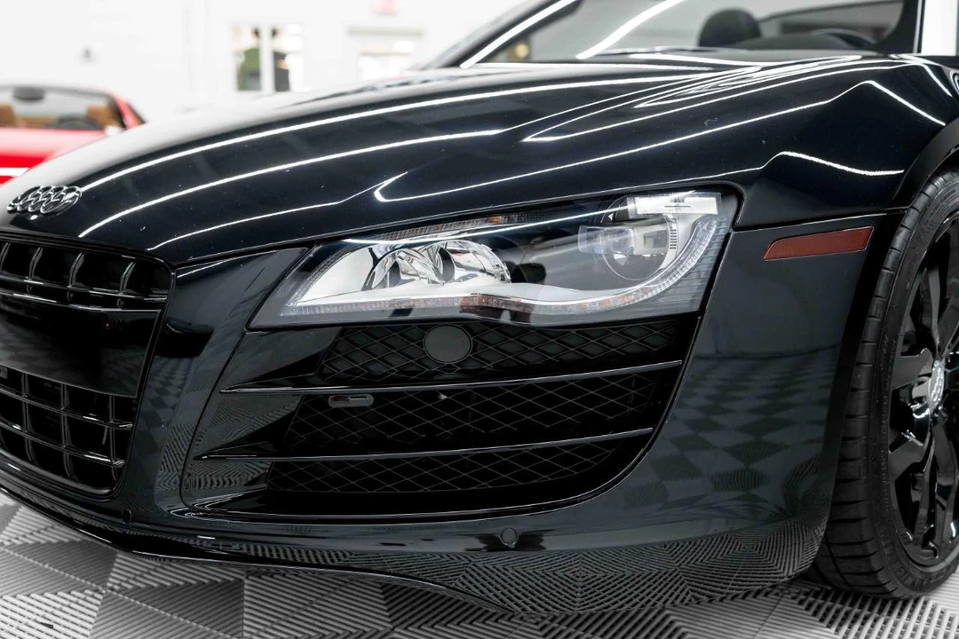 2011 Audi 42 R8 - Image 4 of 31