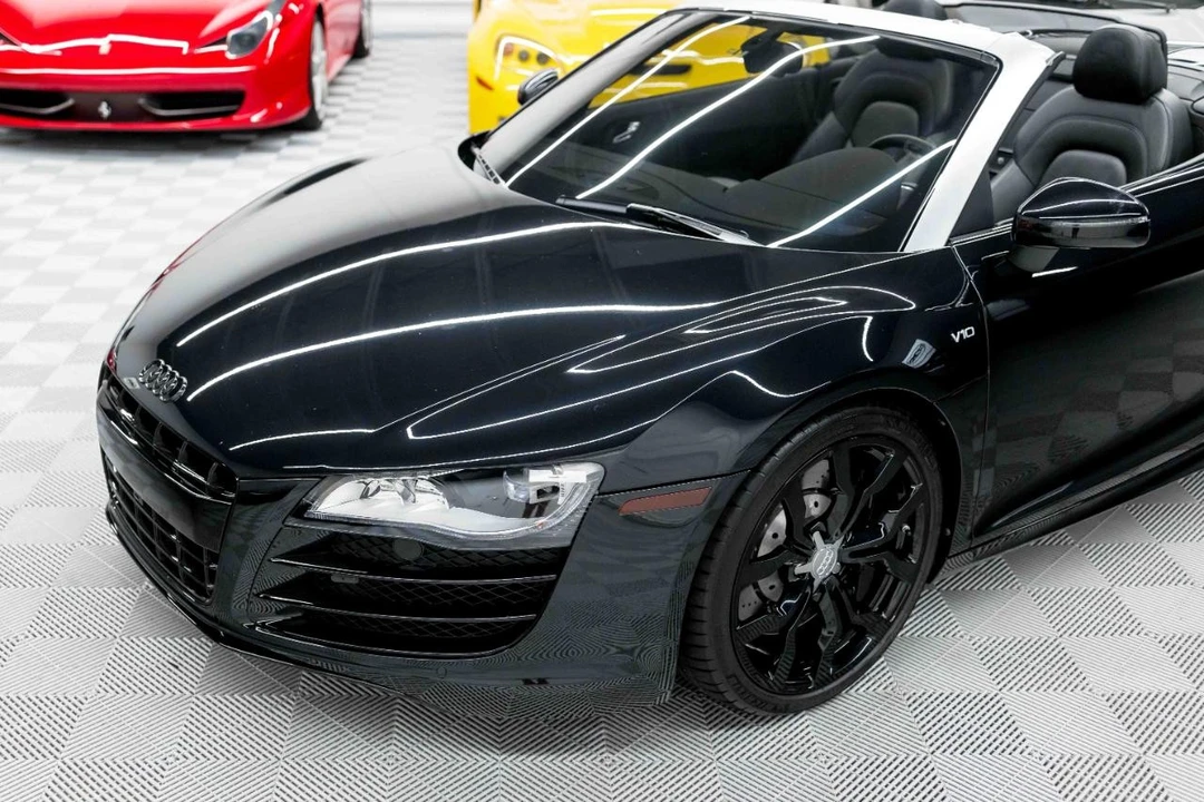 2011 Audi 42 R8 - Image 3 of 31
