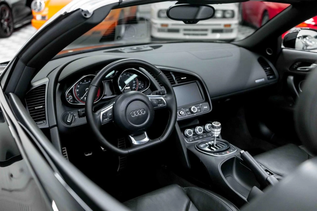 2011 Audi 42 R8 - Image 2 of 31