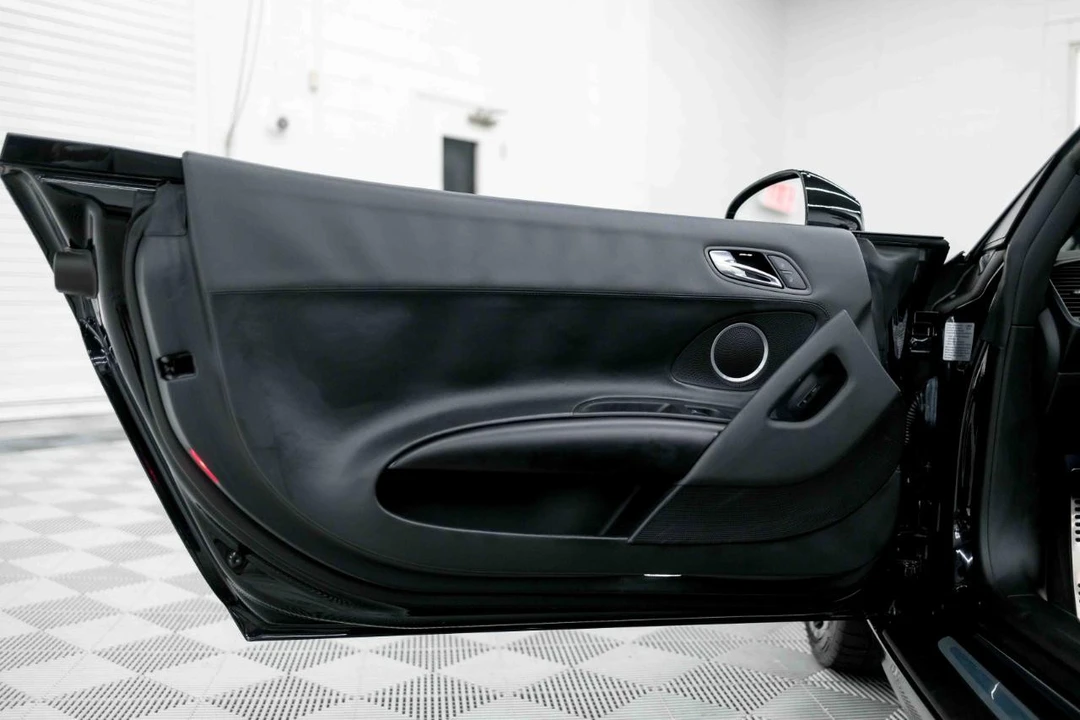 2011 Audi 42 R8 - Image 29 of 31