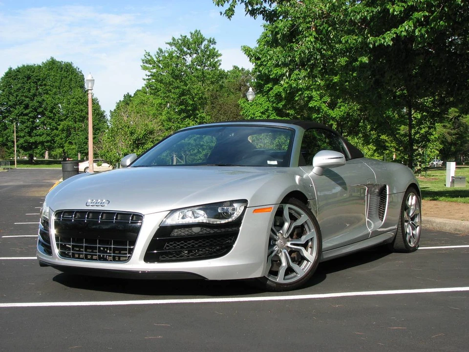 2011 Audi 42 R8 - Image 3 of 18