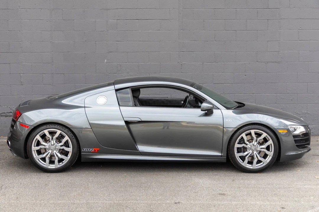 2011 Audi 42 R8 - Image 8 of 16