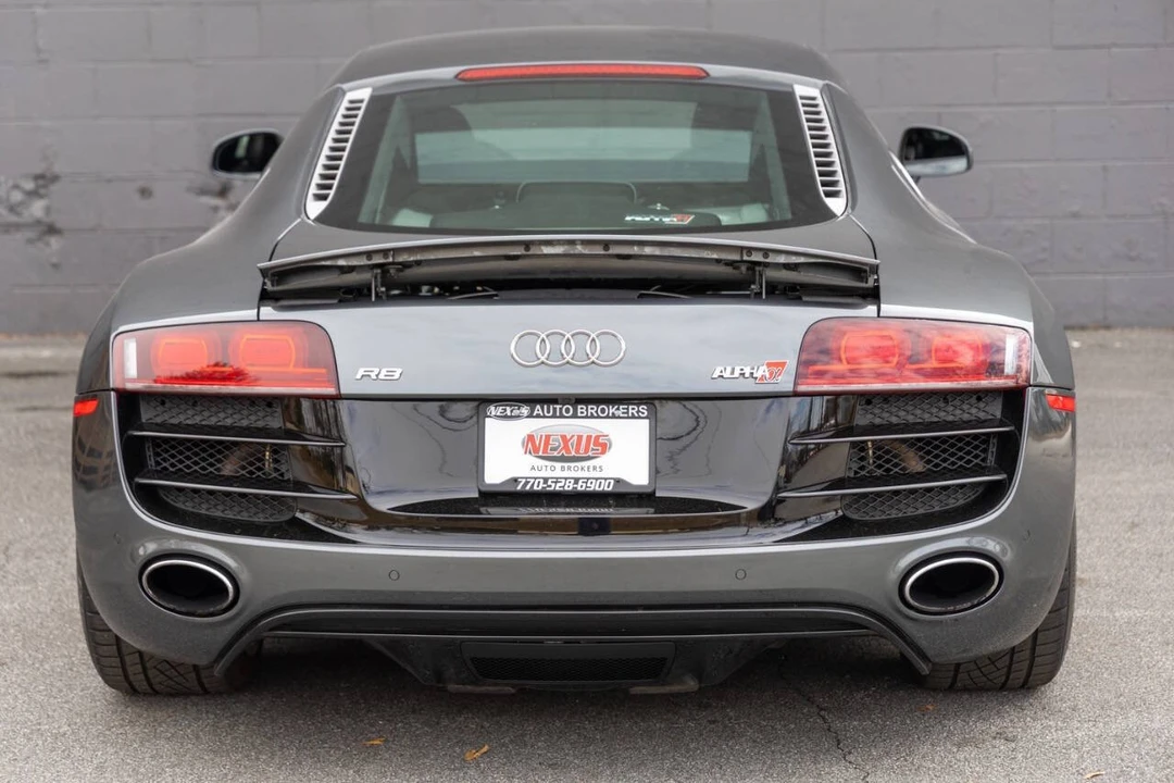 2011 Audi 42 R8 - Image 9 of 16