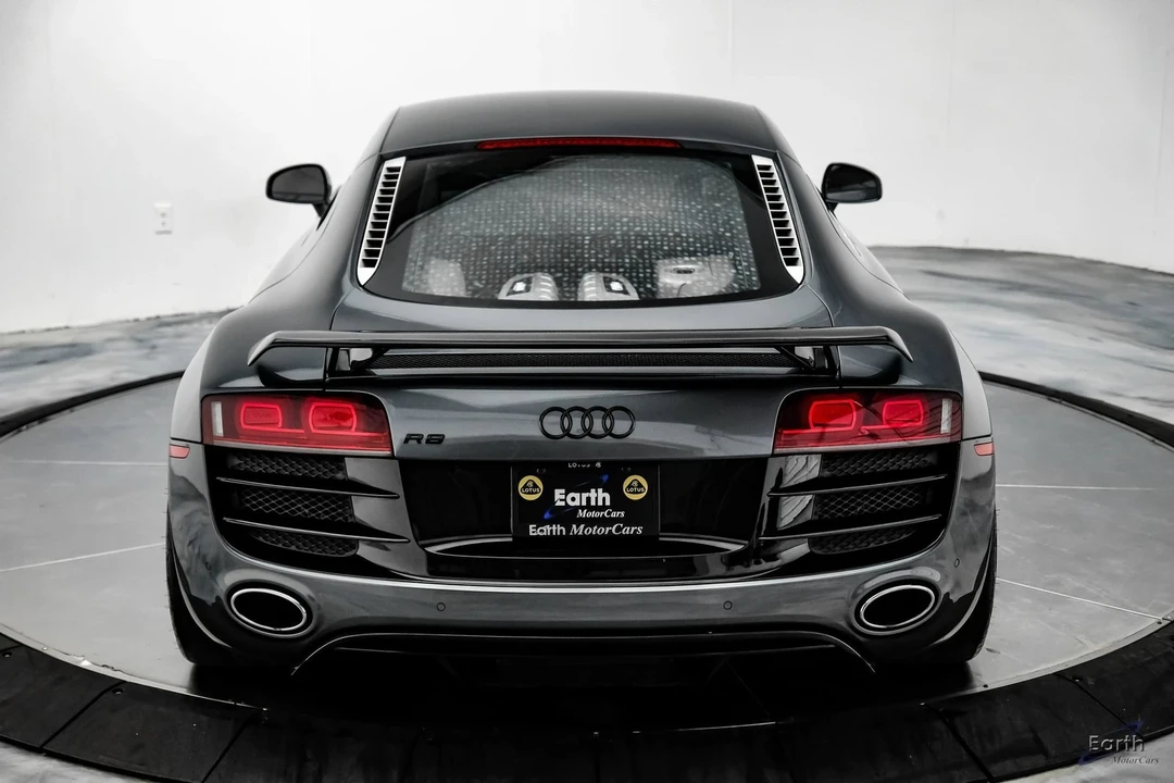 2011 Audi 42 R8 - Image 11 of 12