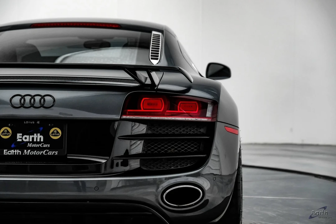 2011 Audi 42 R8 - Image 12 of 12
