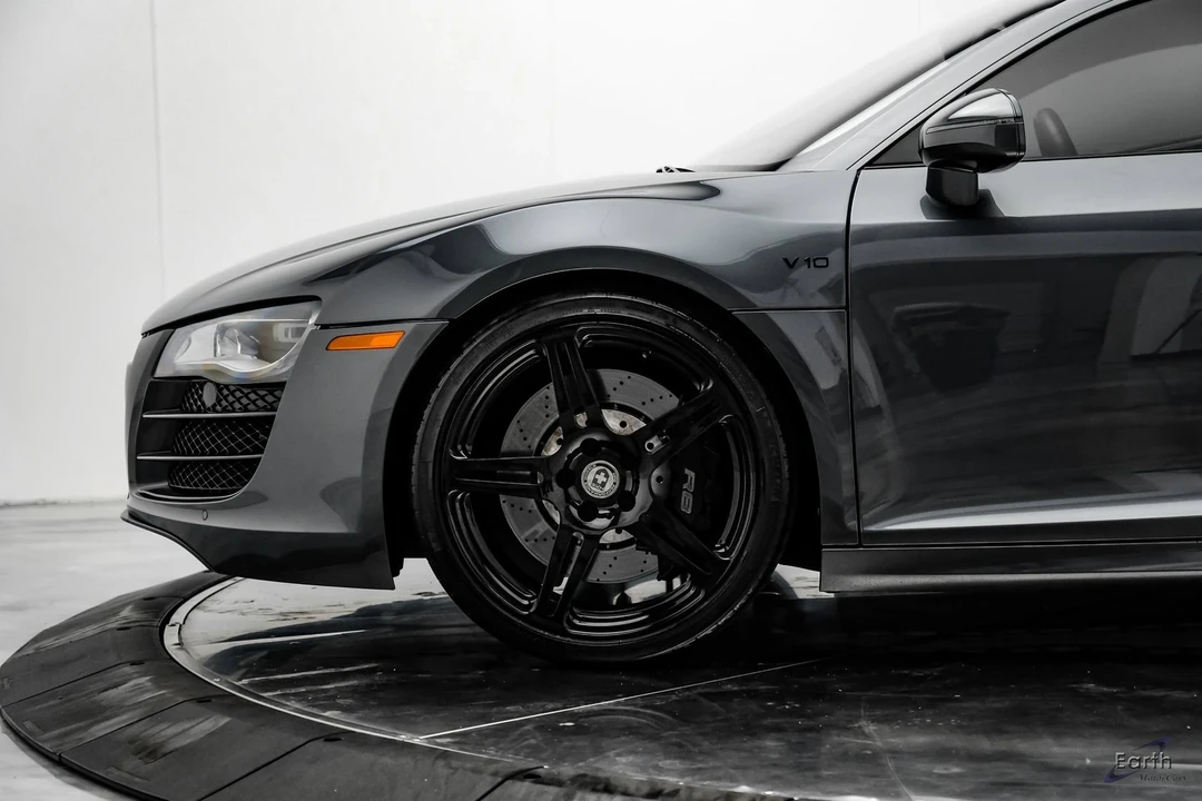 2011 Audi 42 R8 - Image 6 of 12