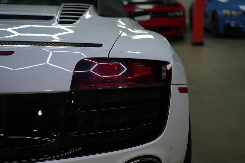 2011 Audi 42 R8 - Image 9 of 20