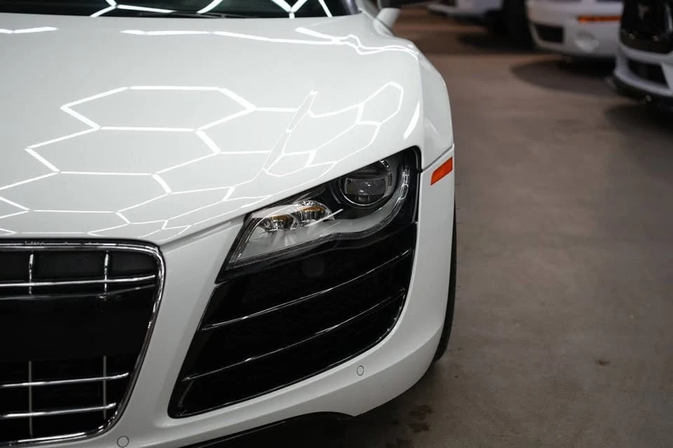 2011 Audi 42 R8 - Image 16 of 20