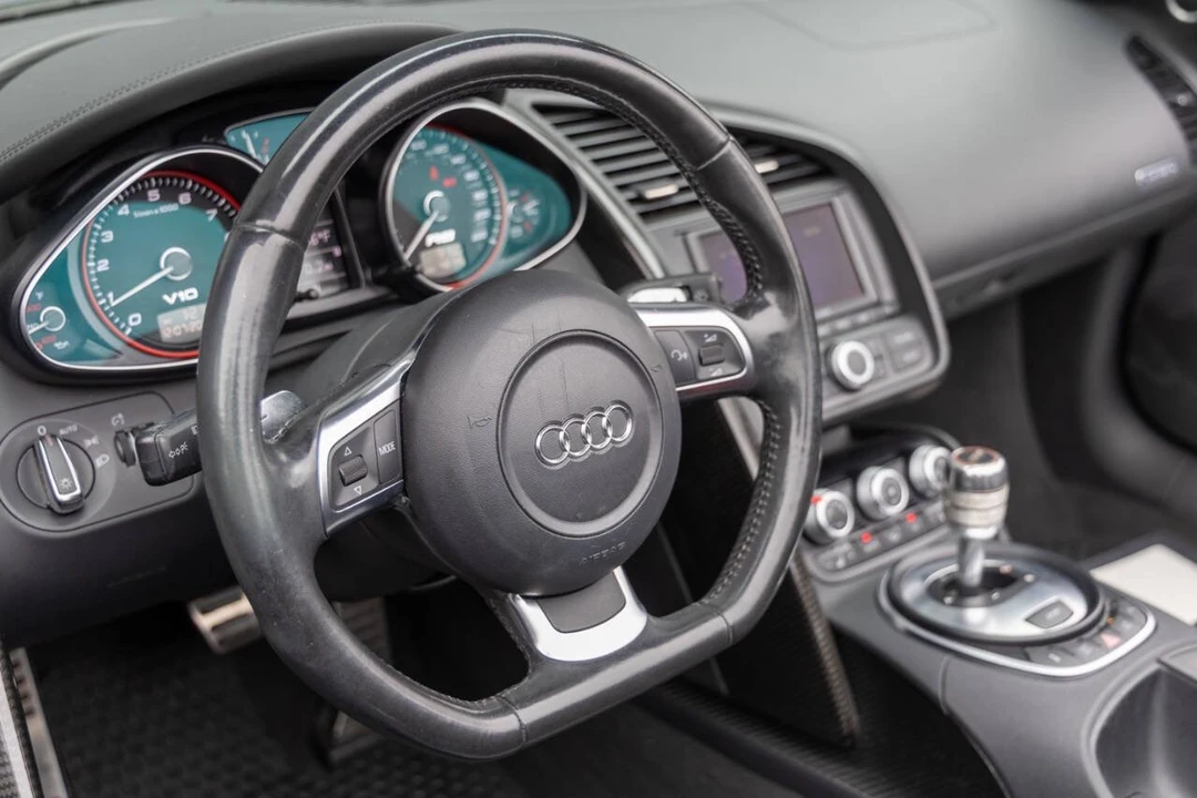 2011 Audi 42 R8 - Image 17 of 20