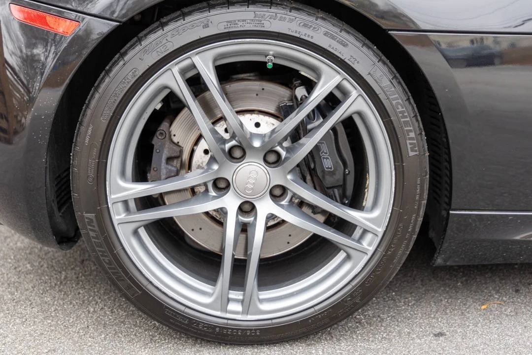 2011 Audi 42 R8 - Image 14 of 20