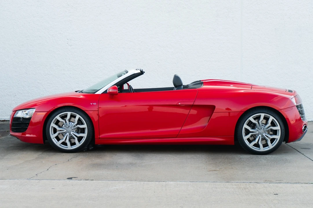 2011 Audi 42 R8 - Image 3 of 21