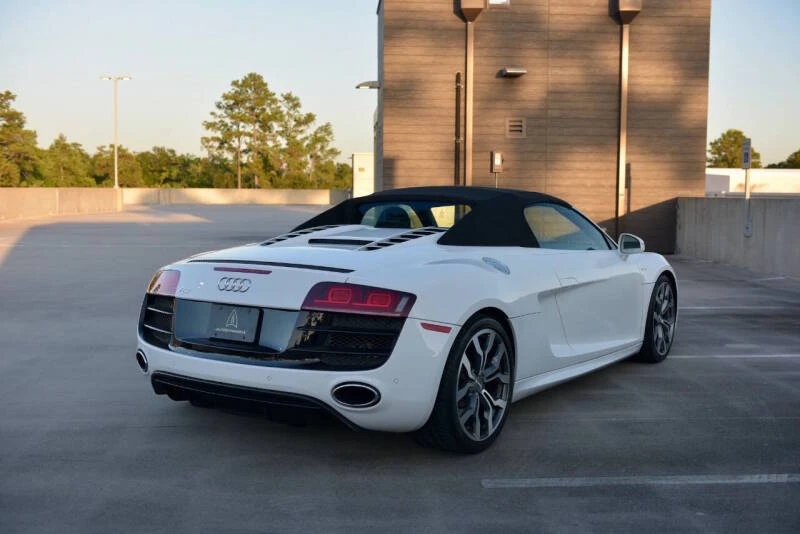 2011 Audi 42 R8 - Image 12 of 31