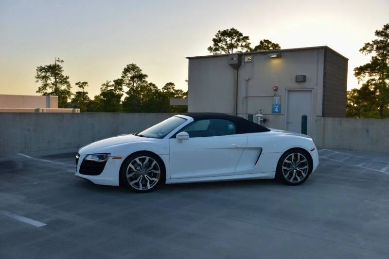 2011 Audi 42 R8 - Image 6 of 31