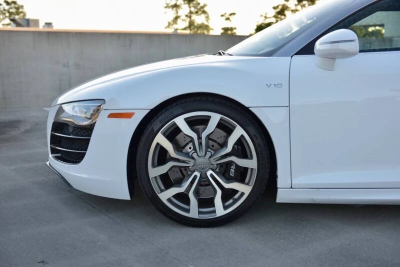 2011 Audi 42 R8 - Image 16 of 31