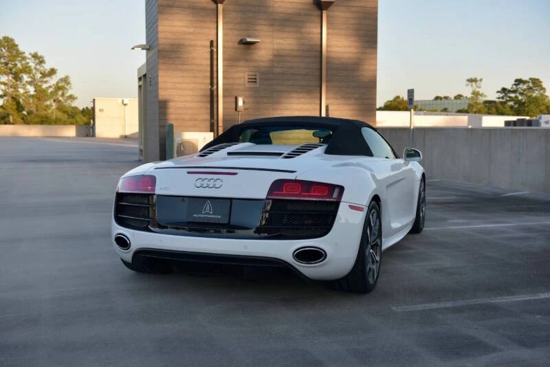2011 Audi 42 R8 - Image 13 of 31