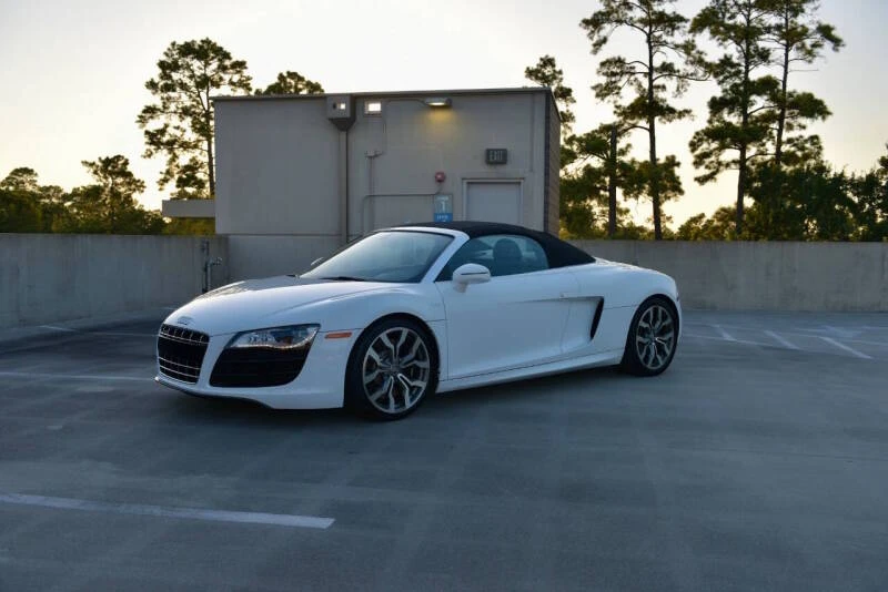 2011 Audi 42 R8 - Image 7 of 31