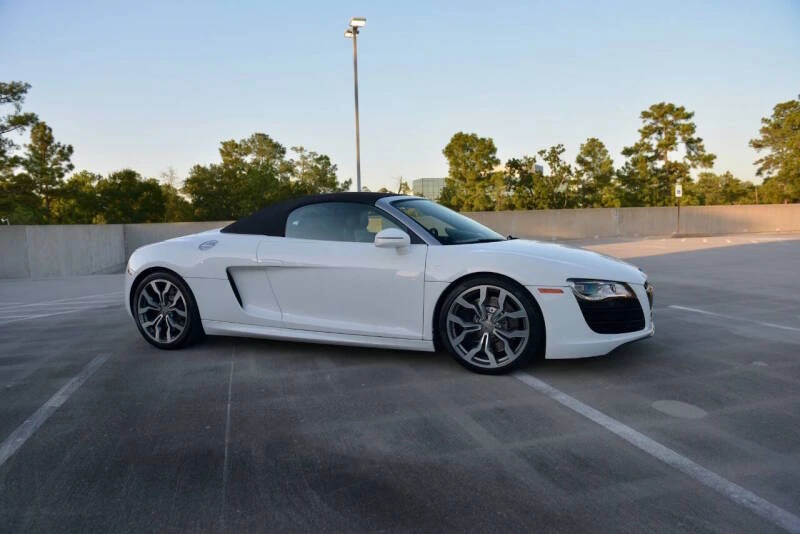 2011 Audi 42 R8 - Image 3 of 31