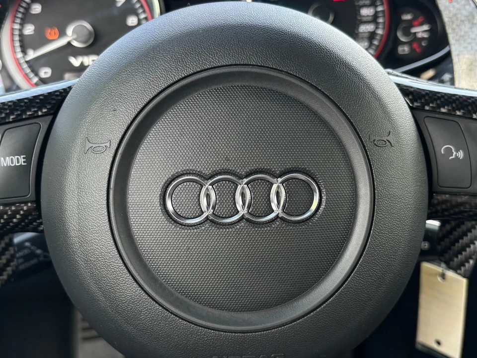 2011 Audi 42 R8 - Image 21 of 31