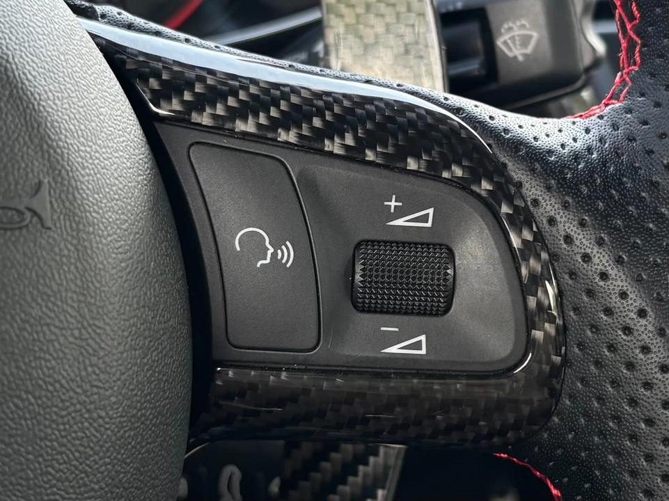 2011 Audi 42 R8 - Image 23 of 31