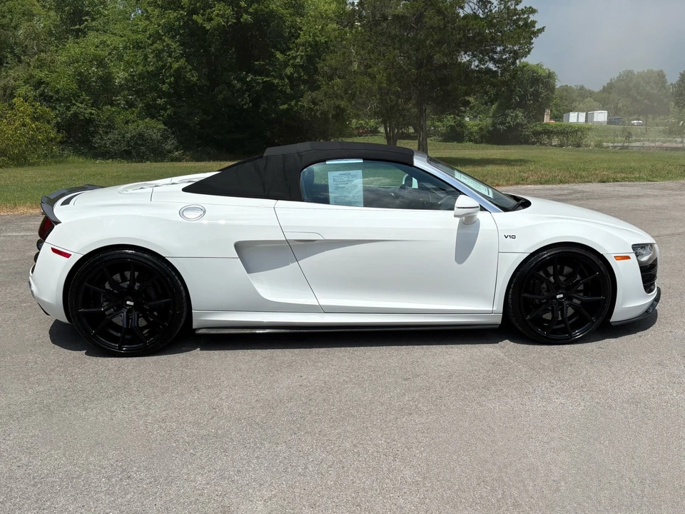 2011 Audi 42 R8 - Image 16 of 31