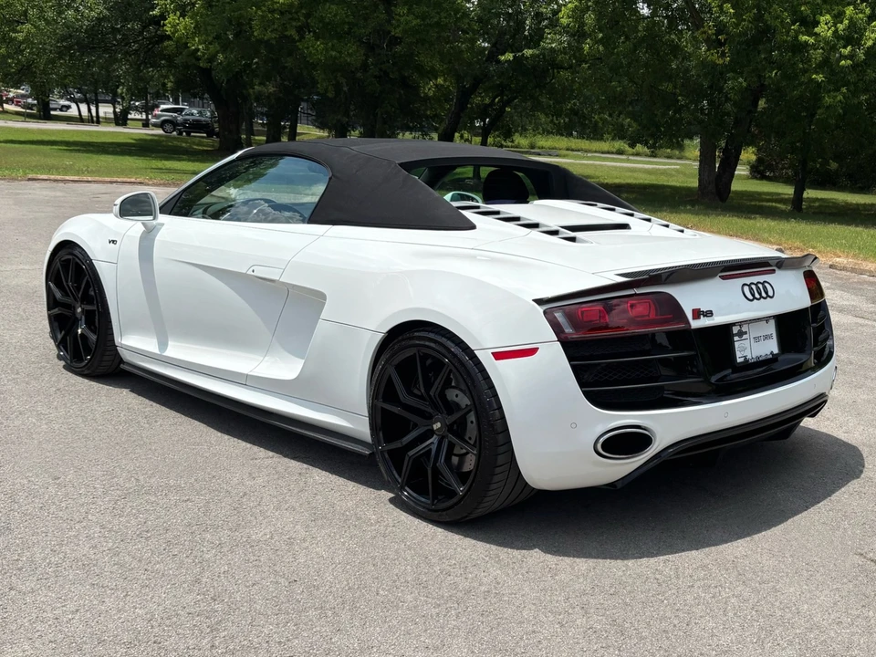 2011 Audi 42 R8 - Image 14 of 31