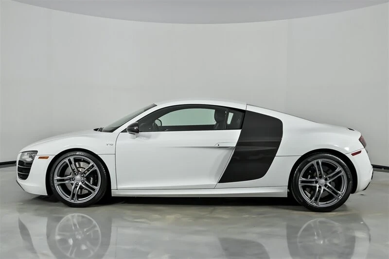 2011 Audi 42 R8 - Image 8 of 21