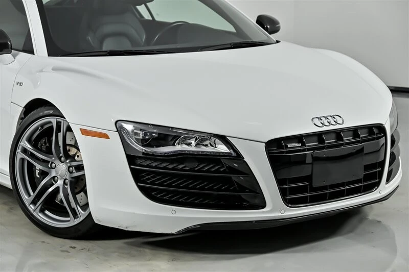 2011 Audi 42 R8 - Image 3 of 21