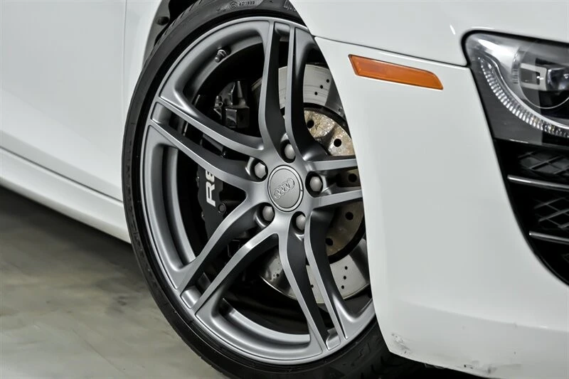 2011 Audi 42 R8 - Image 4 of 21