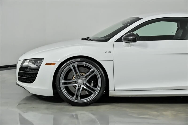 2011 Audi 42 R8 - Image 7 of 21