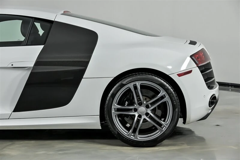 2011 Audi 42 R8 - Image 9 of 21