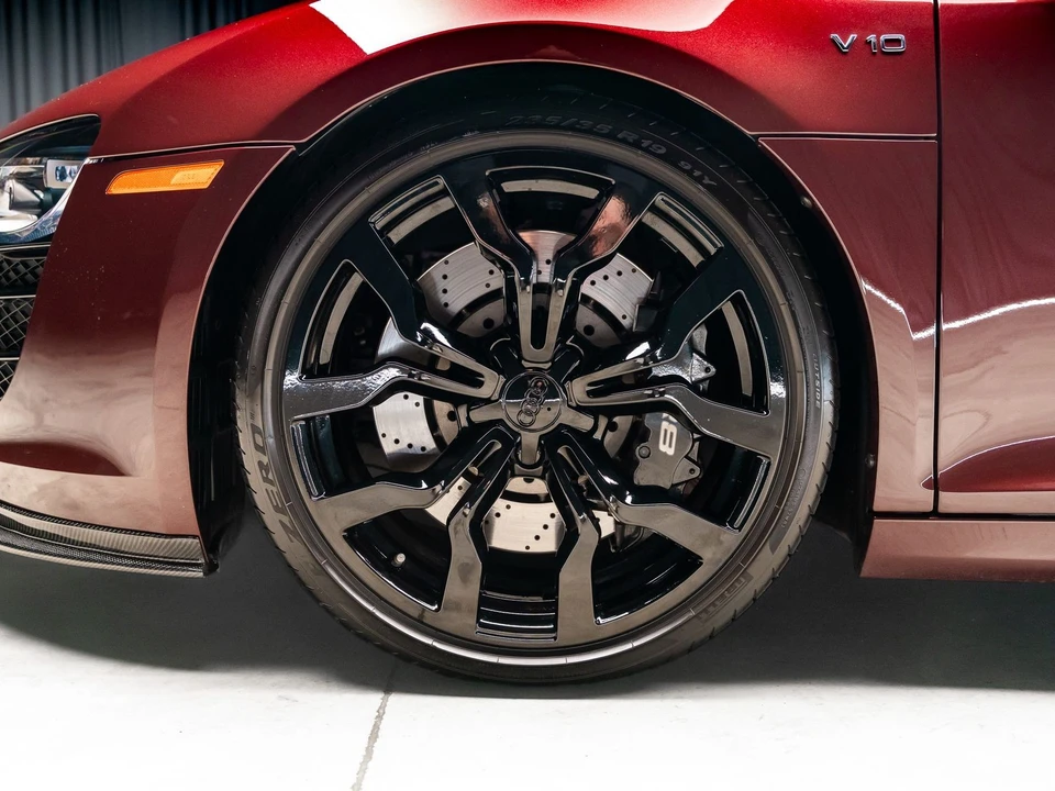 2011 Audi 42 R8 - Image 29 of 31