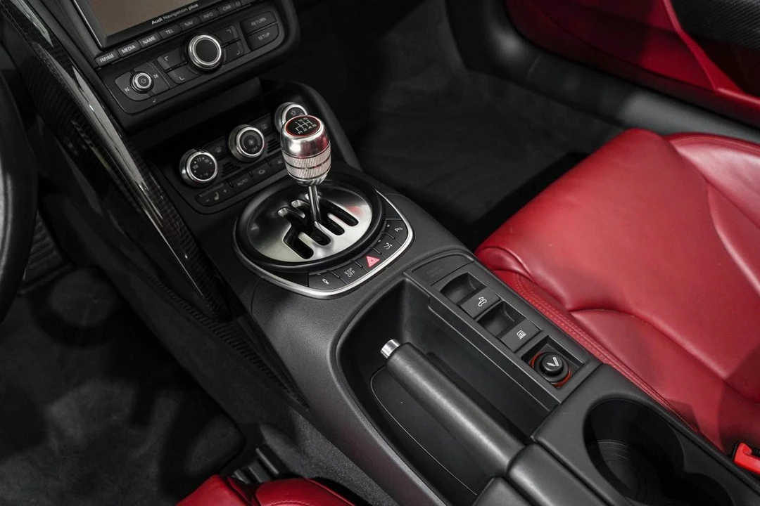 2011 Audi 42 R8 - Image 13 of 21
