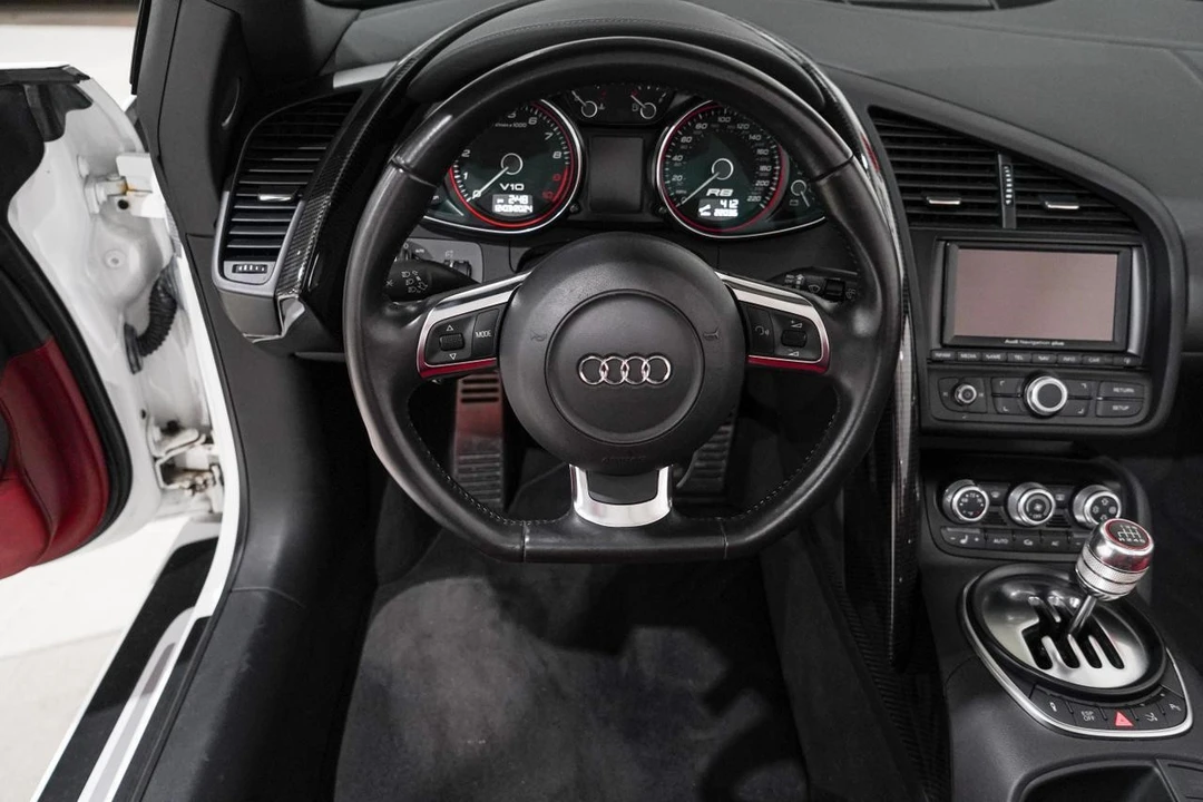 2011 Audi 42 R8 - Image 11 of 21