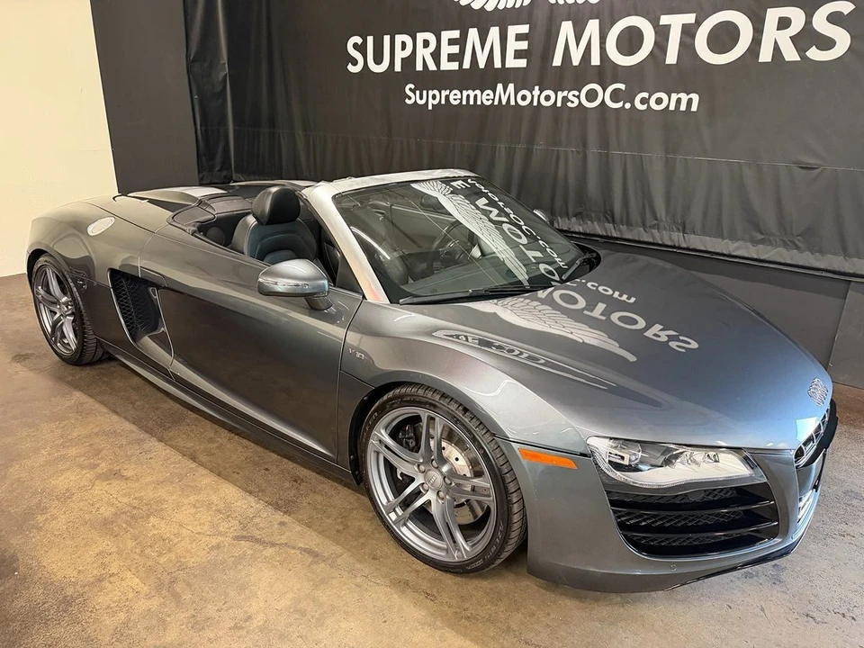 2011 Audi 42 R8 - Image 2 of 12
