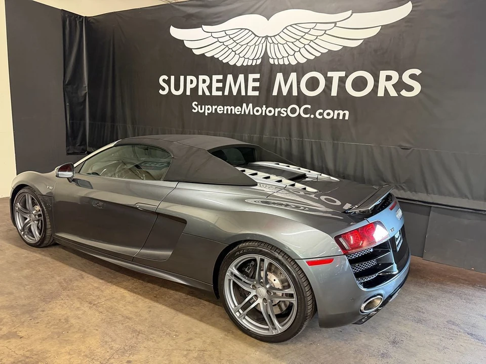 2011 Audi 42 R8 - Image 8 of 12