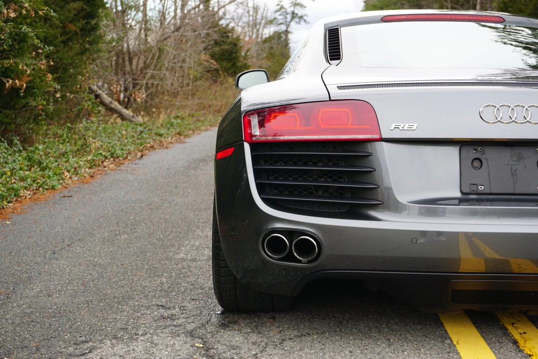 2011 Audi 42 R8 - Image 7 of 31