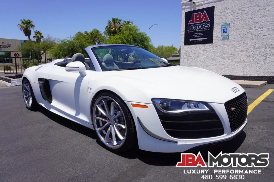 2011 Audi 42 R8 - Image 2 of 12