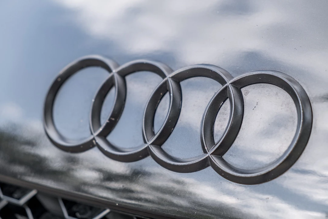 2011 Audi 42 R8 - Image 11 of 31
