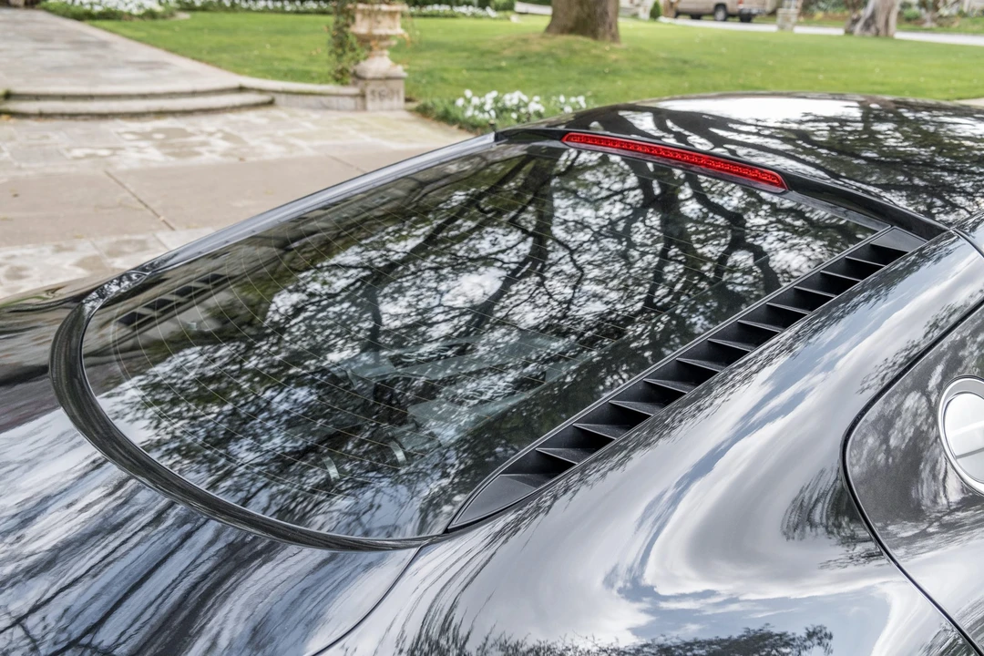 2011 Audi 42 R8 - Image 30 of 31